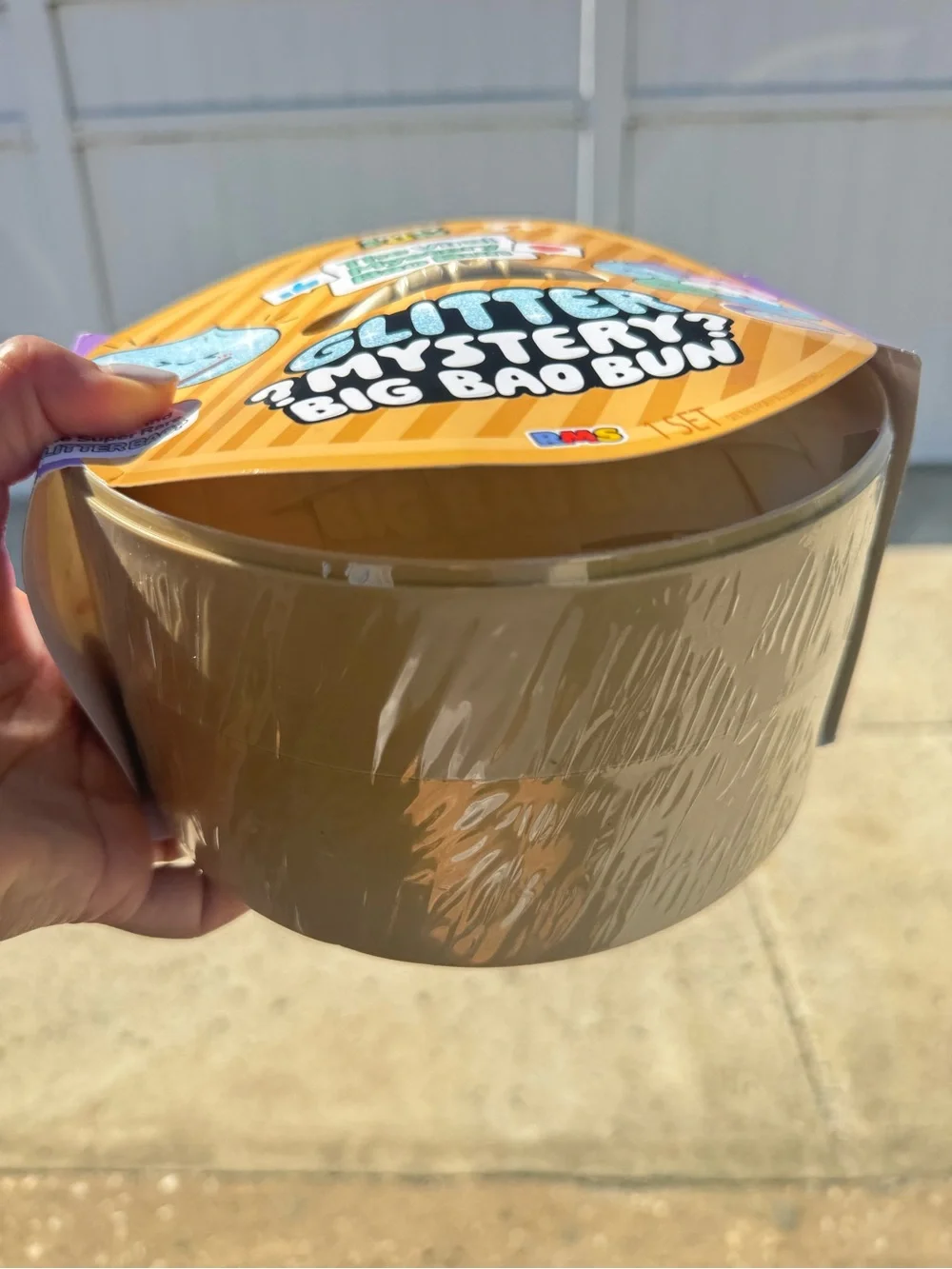 Crazy Fun Glitter Mystery Big Bao Bun - Yellow Packaging